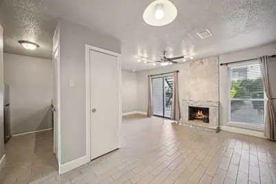 1503 N Garrett Avenue #111, Dallas, TX 75206 - Photo 4