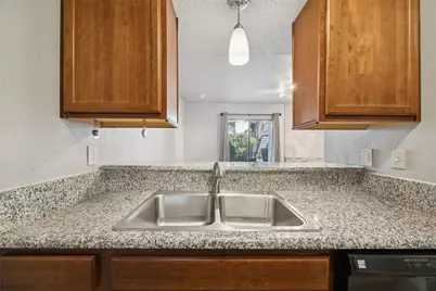 1503 N Garrett Avenue #111, Dallas, TX 75206 - Photo 16