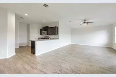 8053 Muddy Creek Drive, Fort Worth, TX 76131 - Photo 6