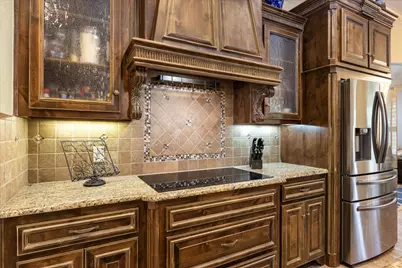 1011 Sunset Bay Court, Granbury, TX 76048 - Photo 8