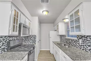 6470 Tumbling Creek Trail, Dallas, TX 75241 - Photo 6