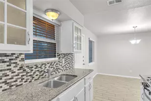 6470 Tumbling Creek Trail, Dallas, TX 75241 - Photo 10