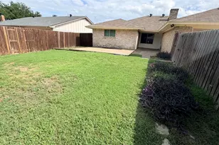 1521 Leicester St, Garland, TX 75044 - Photo 30