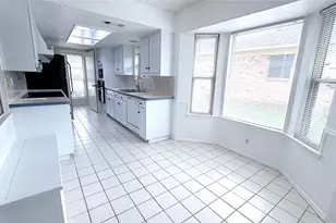 1521 Leicester St, Garland, TX 75044 - Photo 10