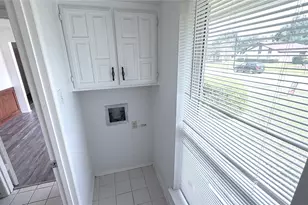 1521 Leicester St, Garland, TX 75044 - Photo 6