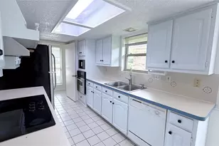 1521 Leicester St, Garland, TX 75044 - Photo 8