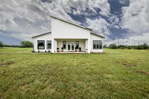 141 Wheelis Loop, Decatur, TX 76234 - Photo 2