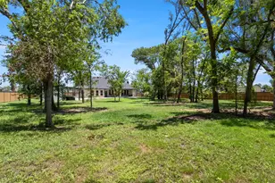 904 Taylor Branch, Springtown, TX 76082 - Photo 32