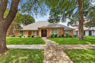 1415 Horton Dr, Cedar Hill, TX 75104 - Photo 2