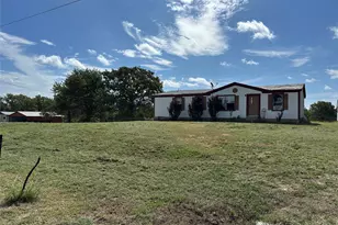 570 Big Salty Ln, Springtown, TX 76082 - Photo 16