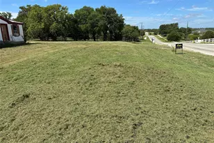 570 Big Salty Ln, Springtown, TX 76082 - Photo 18