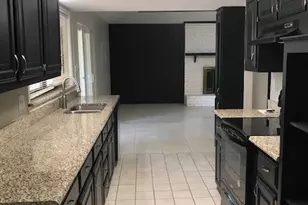 4009 Azalea Ln, Garland, TX 75043 - Photo 8