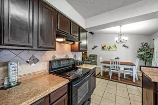 2813 Naples Dr, Garland, TX 75040 - Photo 12