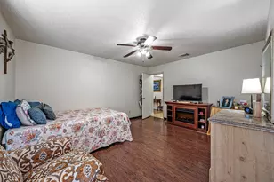 2813 Naples Dr, Garland, TX 75040 - Photo 22
