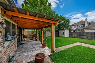 2813 Naples Dr, Garland, TX 75040 - Photo 2