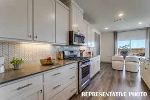 3729 Pierce Ln, Grand Prairie, TX 75052 - Photo 6
