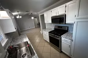 602 Janann St, Euless, TX 76039 - Photo 8