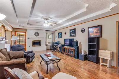 212 Casas Del Sur Street, Granbury, TX 76049 - Photo 2