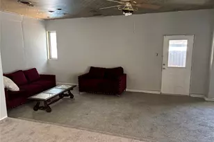 1815 W Oak St, Denton, TX 76201 - Photo 6