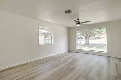 3501 Cimmaron Trail, Fort Worth, TX 76116 - Photo 6