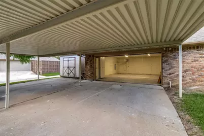 2607 Timberleaf Circle, Carrollton, TX 75006 - Photo 32