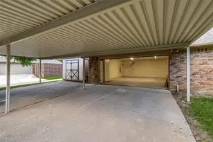 2607 Timberleaf Cir, Carrollton, TX 75006 - Photo 32