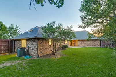 2607 Timberleaf Circle, Carrollton, TX 75006 - Photo 30
