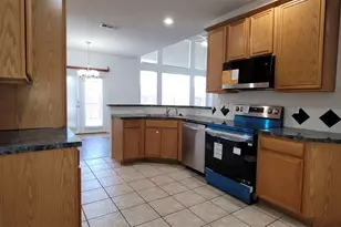909 Avondale Ln, Plano, TX 75025 - Photo 6