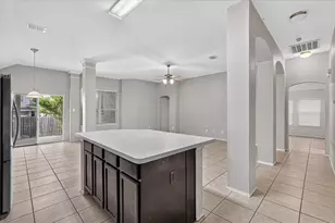 419 Red Sage Ln, Duncanville, TX 75137 - Photo 6