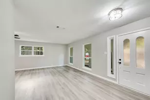444 Billy Creek Cir, Hurst, TX 76053 - Photo 4
