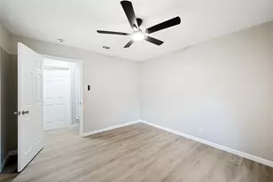 444 Billy Creek Cir, Hurst, TX 76053 - Photo 20