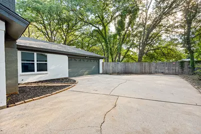 444 Billy Creek Circle, Hurst, TX 76053 - Photo 24