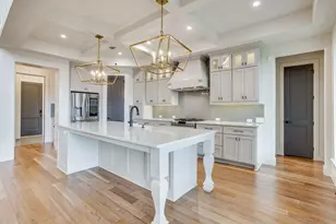 140 Mckinley Dr, Burleson, TX 76028 - Photo 10