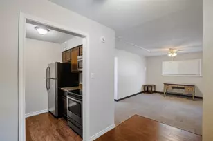 150 S Main St, Euless, TX 76040 - Photo 6