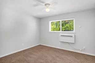 150 S Main St, Euless, TX 76040 - Photo 12