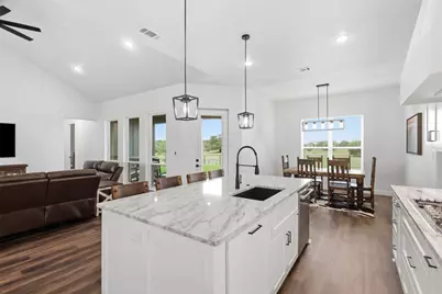 1034 Kingsley Court, Weatherford, TX 76087 - Photo 8