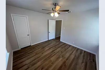 10638 Newcombe Drive, Dallas, TX 75228 - Photo 16