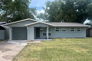 1982 Oak Hill Cir, Dallas, TX 75217 - Photo 2