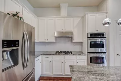 9718 Wolf Creek Drive, Irving, TX 75063 - Photo 20