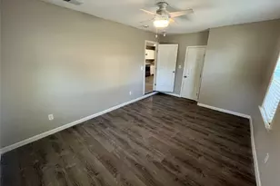 12904 Mitchell Dr, Balch Springs, TX 75180 - Photo 10
