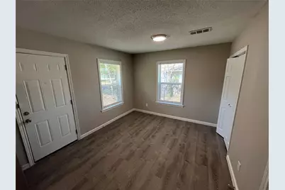 12904 Mitchell Drive, Balch Springs, TX 75180 - Photo 6