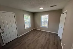 12904 Mitchell Dr, Balch Springs, TX 75180 - Photo 6