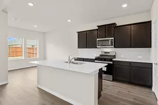 9115 Prairie Run Ln, Garland, TX 75043 - Photo 2