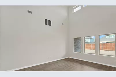 9115 Prairie Run Lane, Garland, TX 75043 - Photo 10