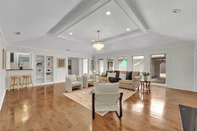 9511 Robin Meadow Drive, Dallas, TX 75243 - Photo 8