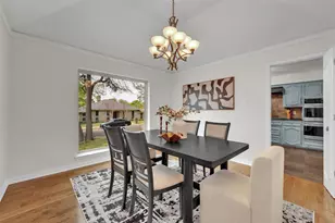 9511 Robin Meadow Dr, Dallas, TX 75243 - Photo 14