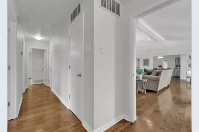 9511 Robin Meadow Drive, Dallas, TX 75243 - Photo 20