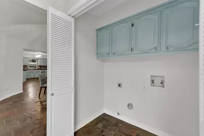 9511 Robin Meadow Drive, Dallas, TX 75243 - Photo 16
