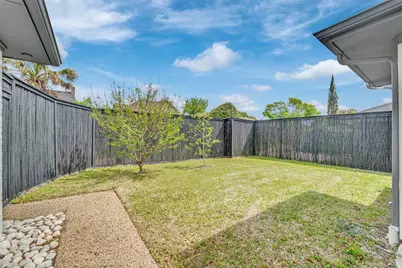 9511 Robin Meadow Drive, Dallas, TX 75243 - Photo 36