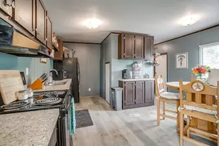 2708 Frontier Trail, Granbury, TX 76048 - Photo 10